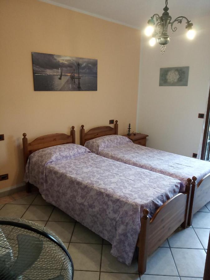 Bed & Breakfast Mezzaluna Feletto エクステリア 写真